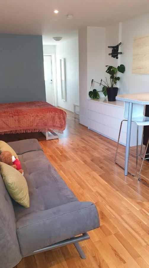 Modern Basement Apartments Stavanger, Sola Airport, Kjerag, Preikestolen Екстериор снимка