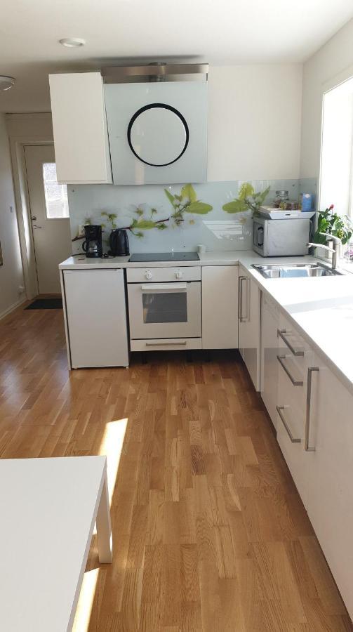 Modern Basement Apartments Stavanger, Sola Airport, Kjerag, Preikestolen Екстериор снимка